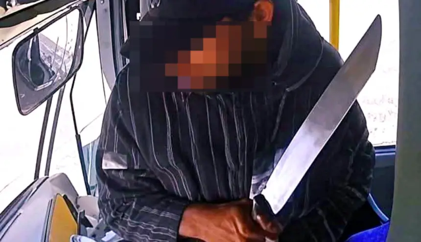20 سنة سجناً نافذاً.. حكم قضائي ثقيل ينهي ملف اعتداء مسلح بالجديدة استهدف سائق حافلة
